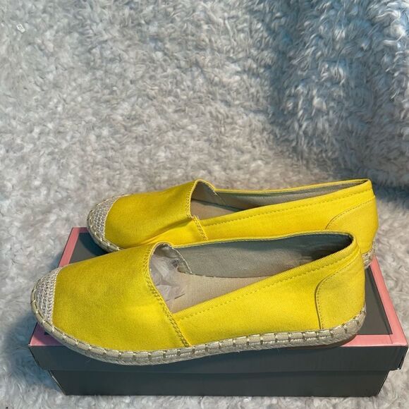 NIB Sheln yellow canvas Espadrilles slip on flats Size 10 - Picture 2 of 7
